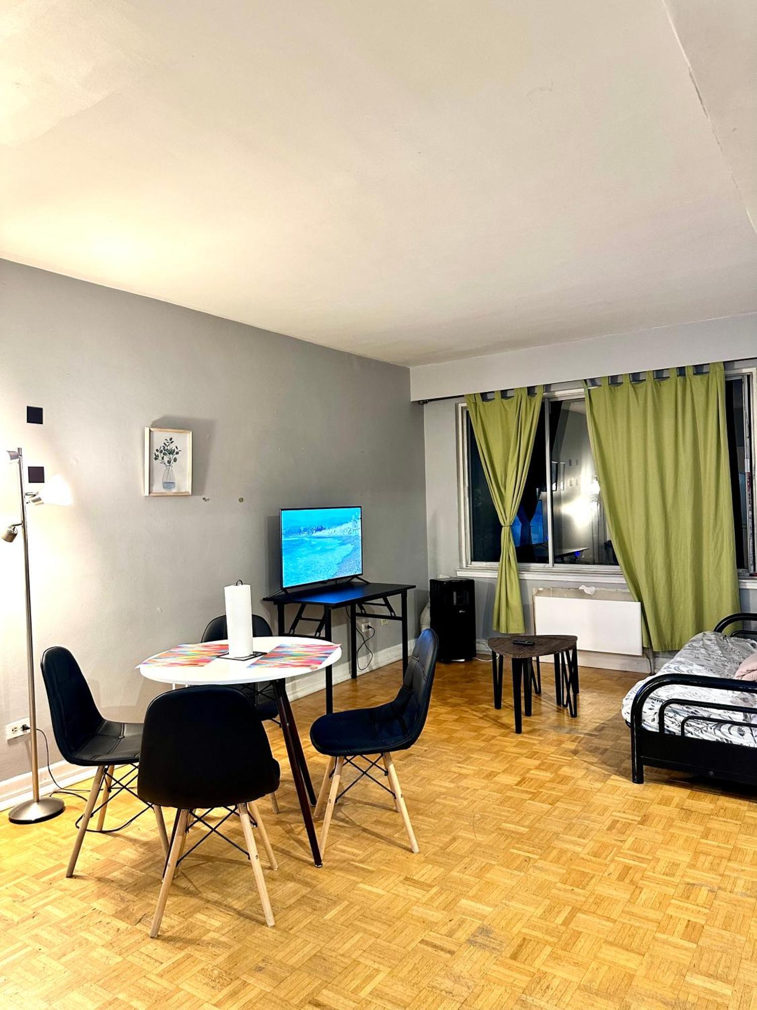 Affordable Cuttie 4 Persons 2 Beds In Downtown Leilighet Montréal Eksteriør bilde