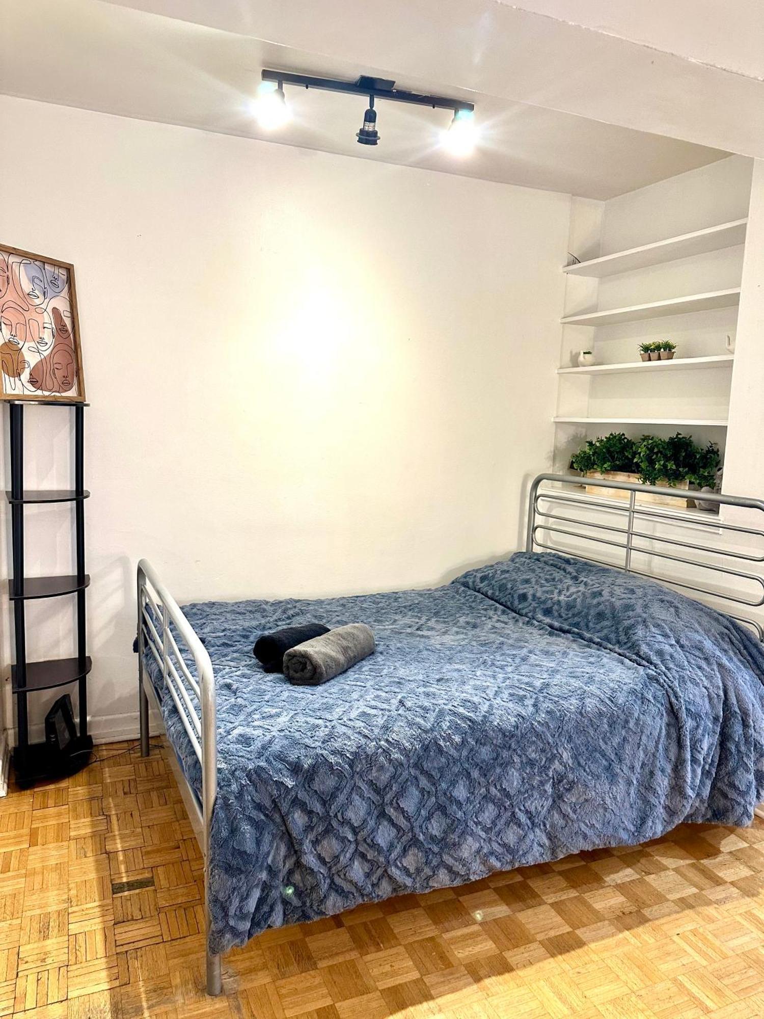 Affordable Cuttie 4 Persons 2 Beds In Downtown Leilighet Montréal Eksteriør bilde